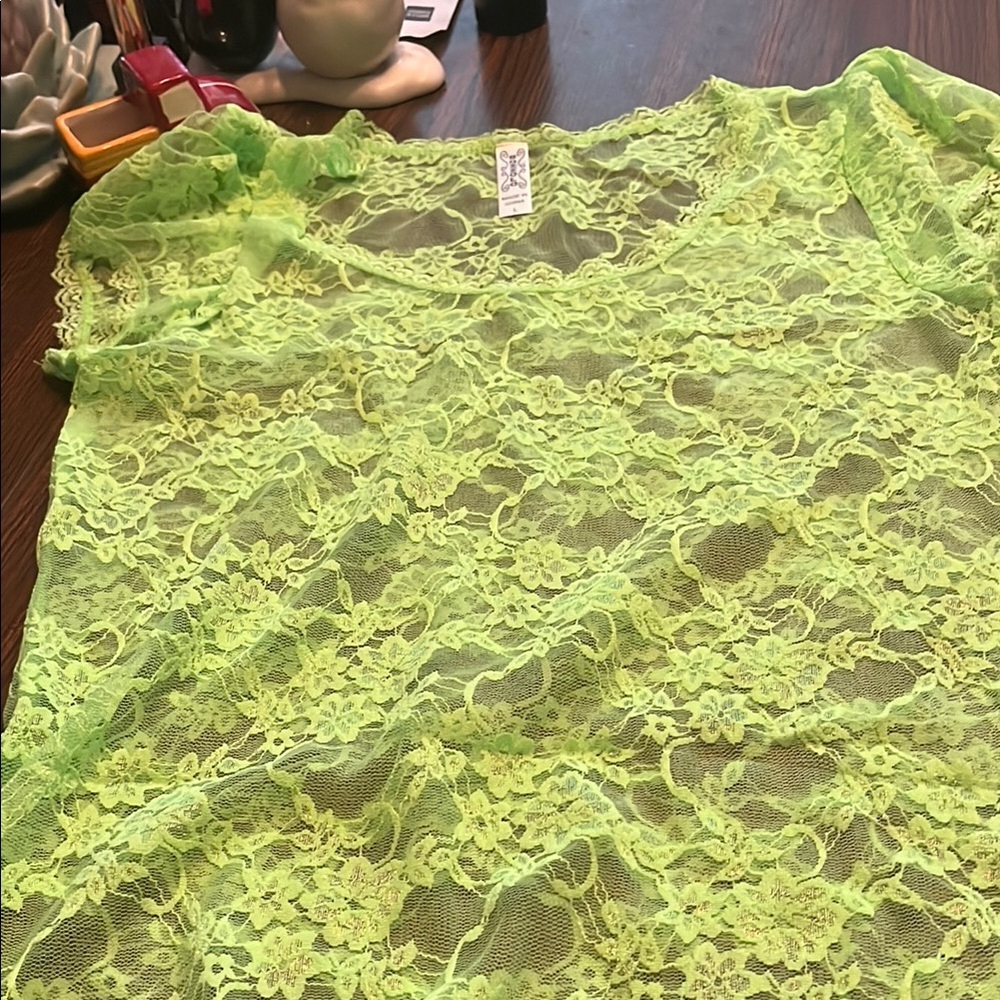 Lace Sheer Neon Green Top brand new never worn ptp 15 length 29